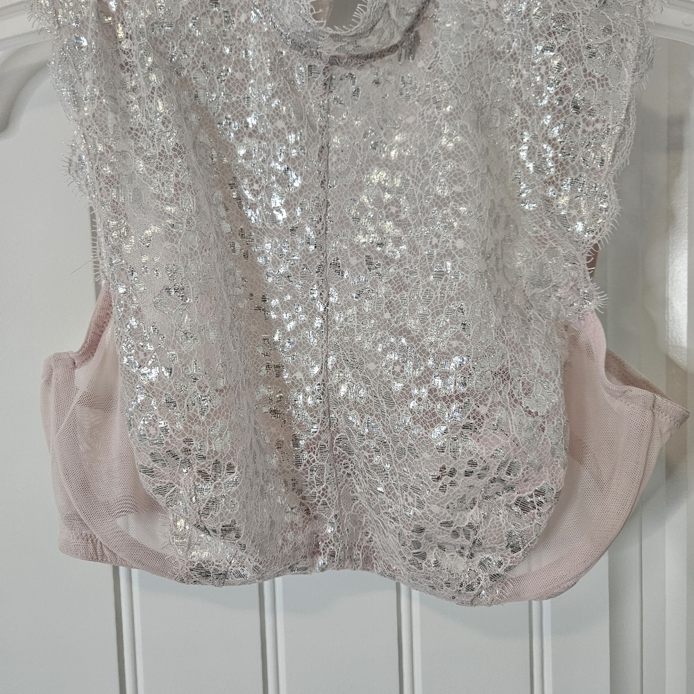 Victoria's Secret Dream Angels Pink & Silver Metallic Unlined High Neck Demi Bra - Picture 2 of 5